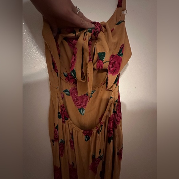 Volcom dress or swimsuit cover up - Picture 7 of 9